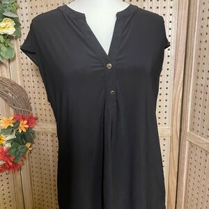 Women’s Tahari Airflow Gold Button Camp Shirt